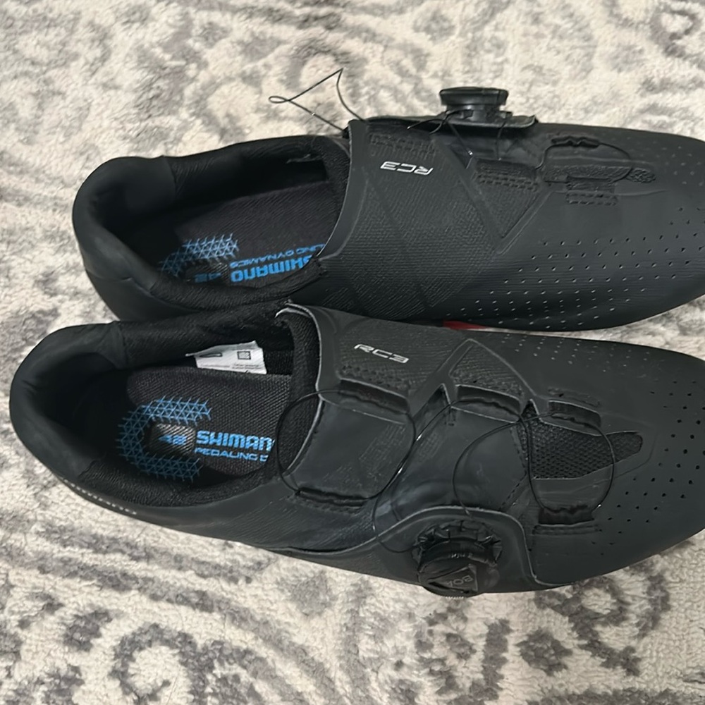 Men’s spin shoes 8.5 wide